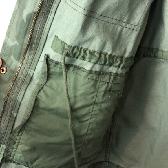 CAMO FLORAL PRINT JACKET - Picture 5 of 5